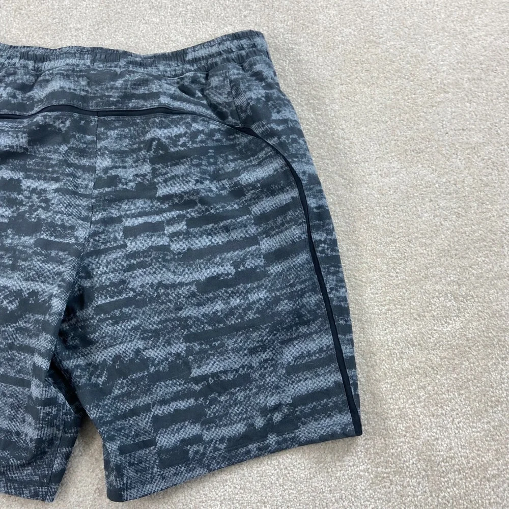 Lululemon Peloton Pace Breaker Shorts Mens XXL Grey Black Glitch Liner 9